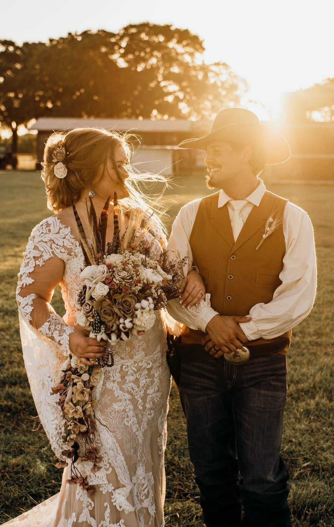 Custom Bridal Bouquet (comes with complimentary thrower)