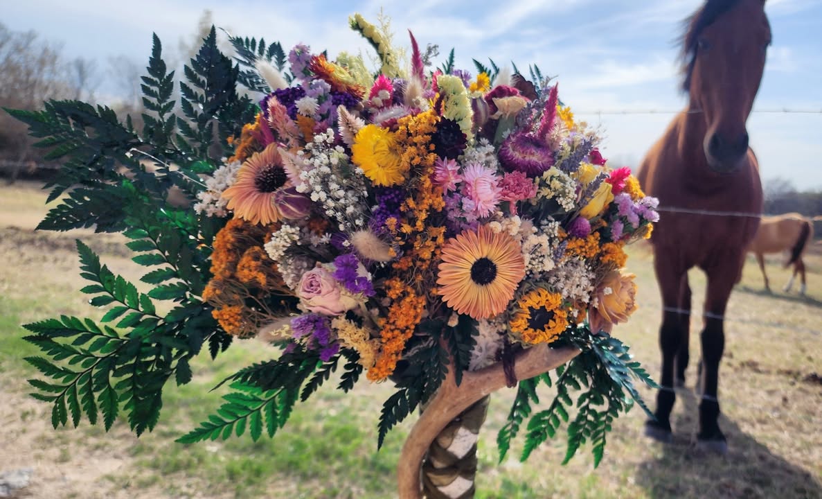 Custom Bridal Bouquet (comes with complimentary thrower)