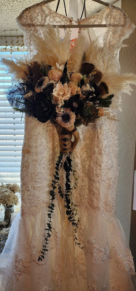 Custom Bridal Bouquet (comes with complimentary thrower)