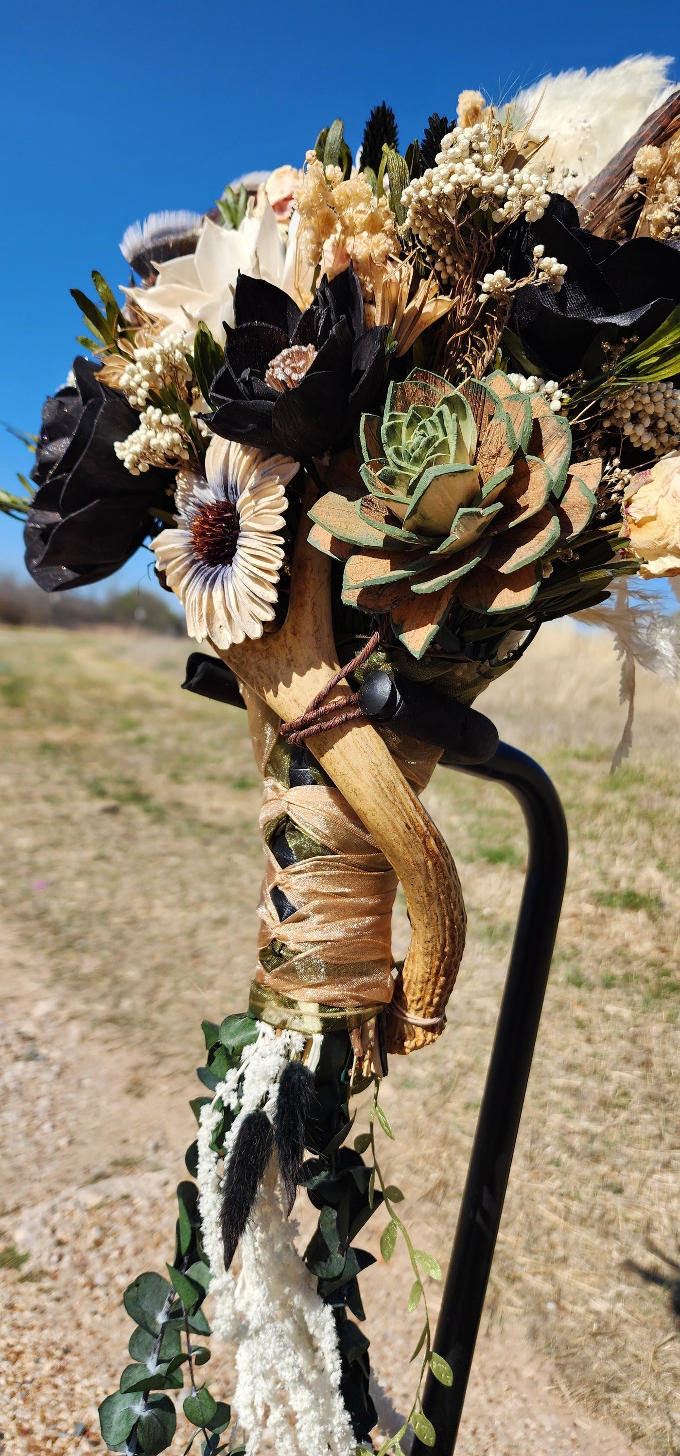 Custom Bridal Bouquet (comes with complimentary thrower)